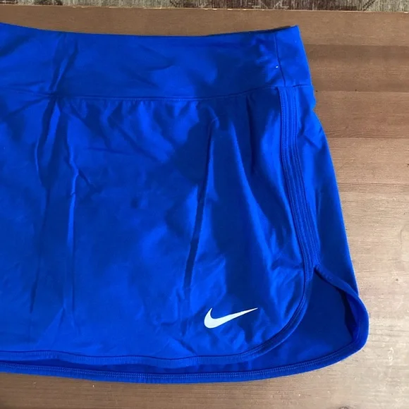 Nike Active Tennis Skort - XL - Picture 3 of 5